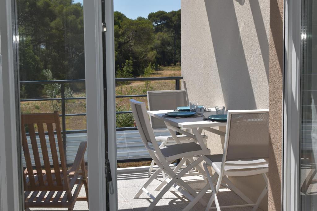 Très bel appartement pour 3 avec piscine à Chateau Vert photo 4