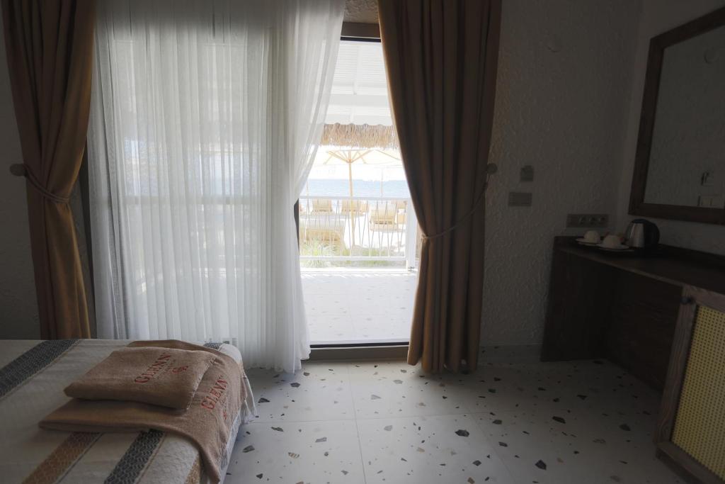 GLENN HOTEL& BEACH photo 1