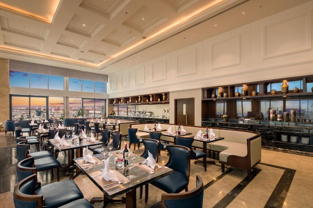 Luxury Apartment Ocean View 2BR free pool