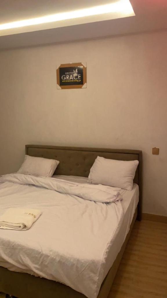 JF Royal Hotel & Suites photo 1