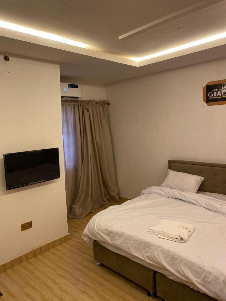 JF Royal Hotel & Suites photo 2