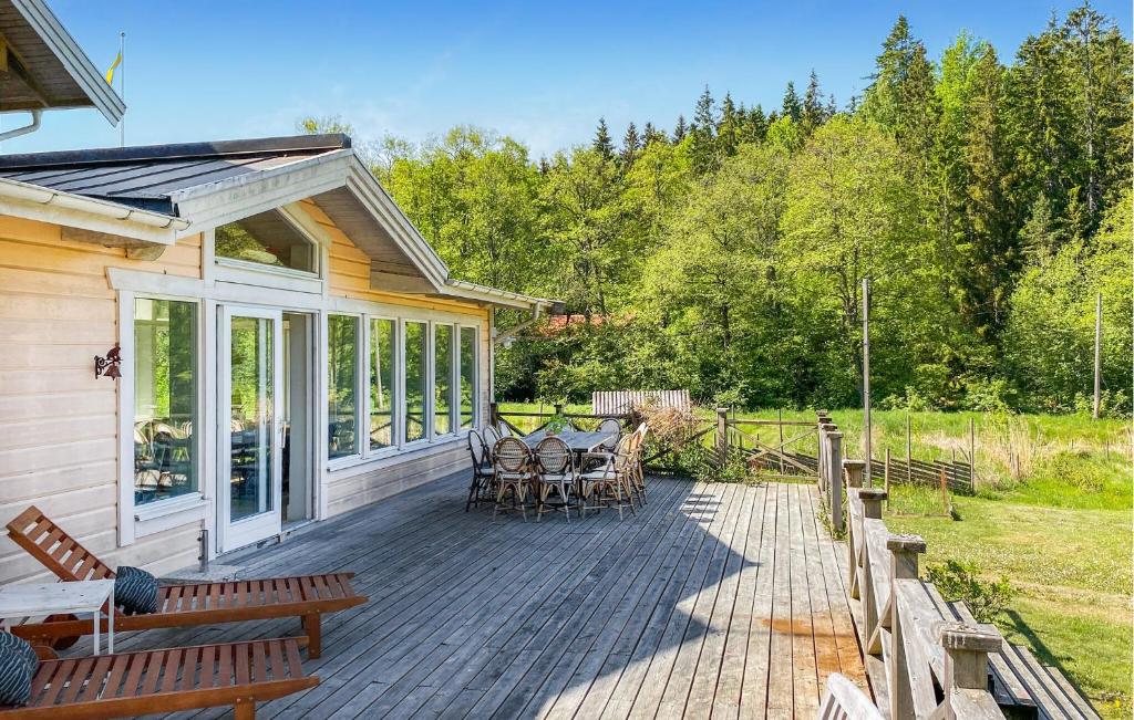 Awesome Home In Nshulta With Sauna, Wifi And 6 Bedrooms photo 1
