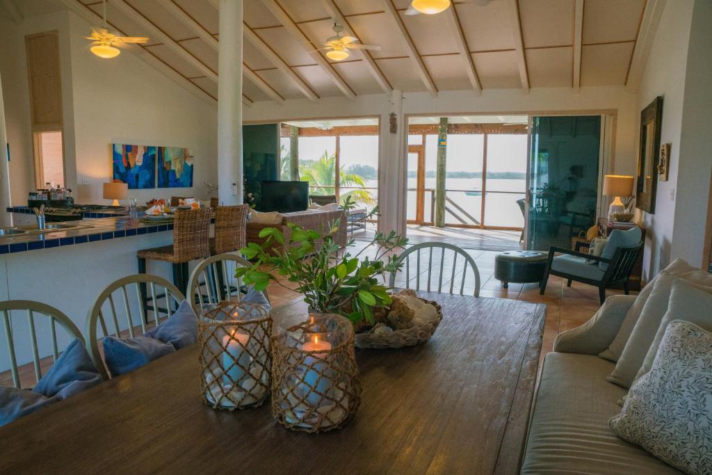 Villa Blue Hole photo 2