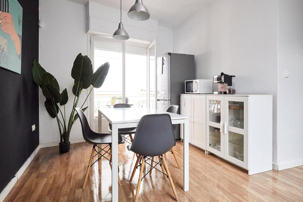 Low Cost Apartments Center Elche photo 3