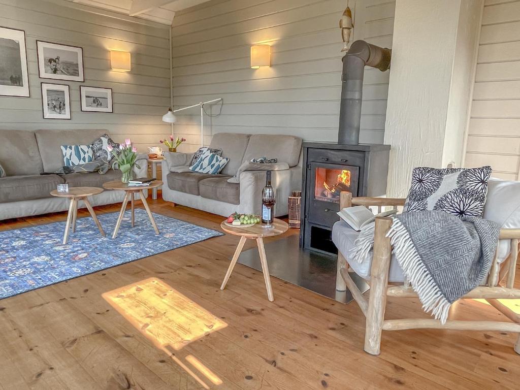 traumHaff Lotsen Romantik-Ostsee mit Kamin, privates NORDICSPA und Boot photo 4