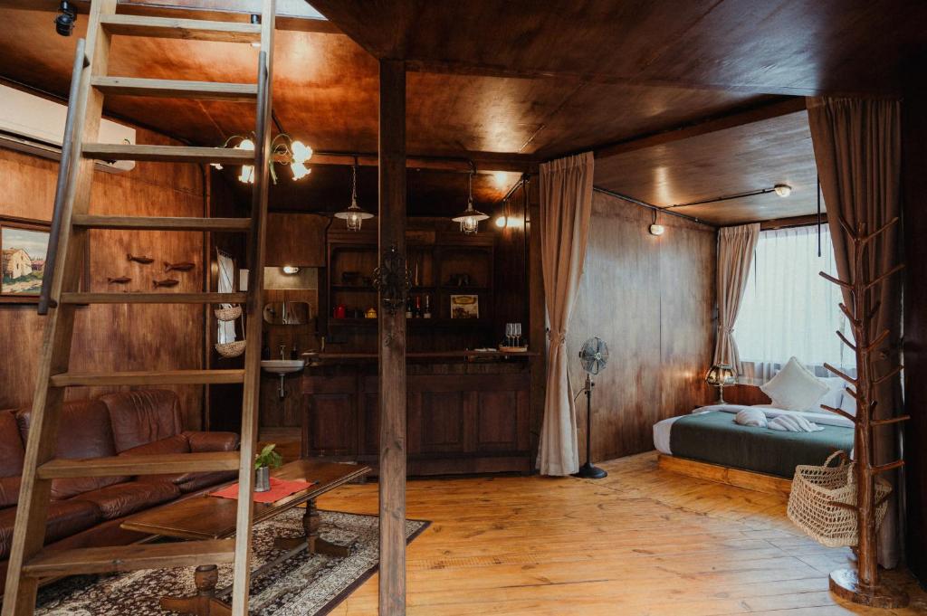 Cabin Home อยู่ป่า wild and free photo 2