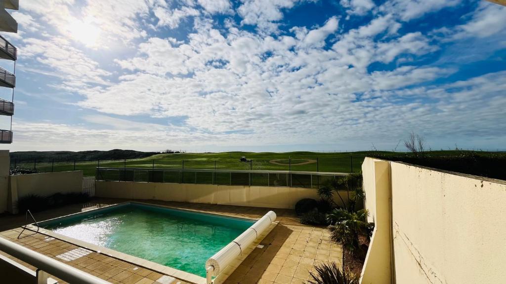 Marie Galante, piscine vue mer photo 1