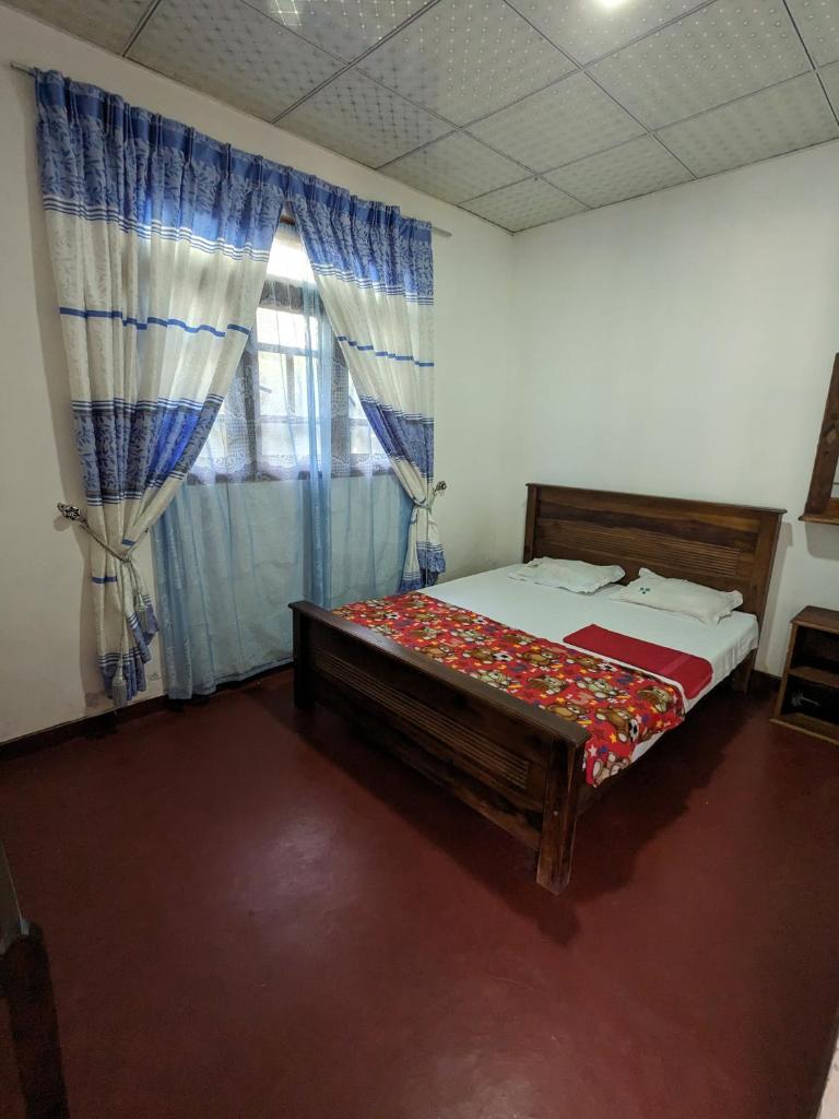 DILSHAN HOTEL Diyaluma photo 2