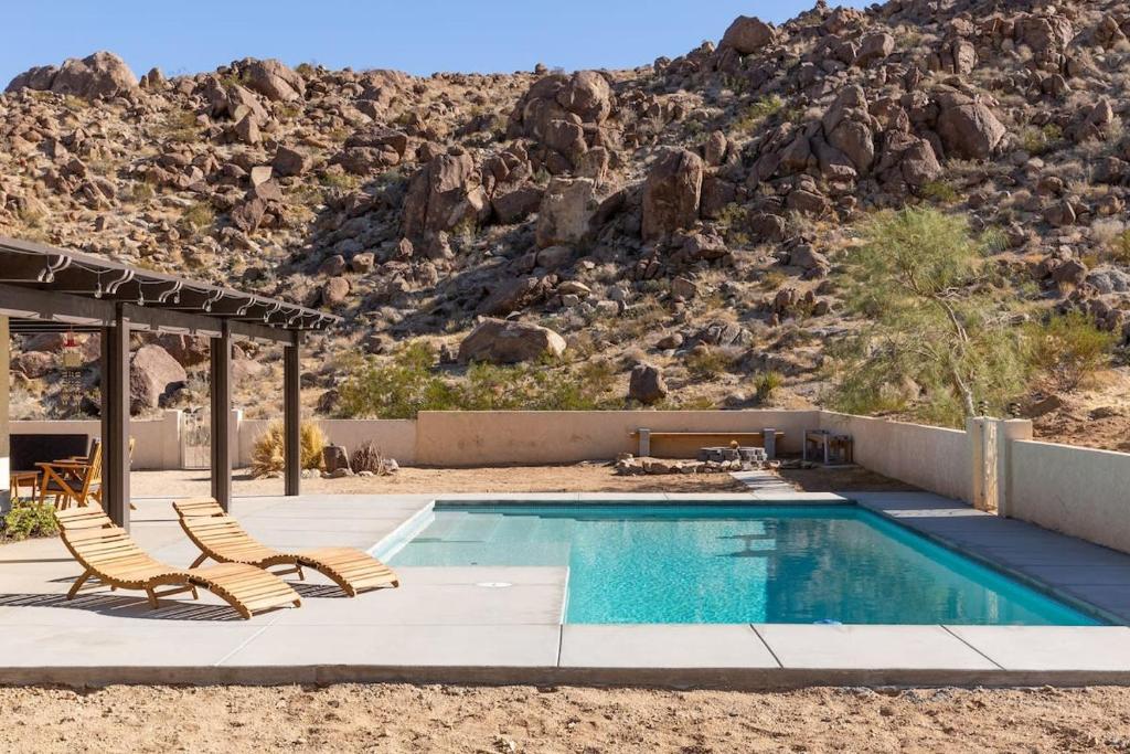 Joshua Tree Oasis Pool and Spa Inside Joshua Tree NP