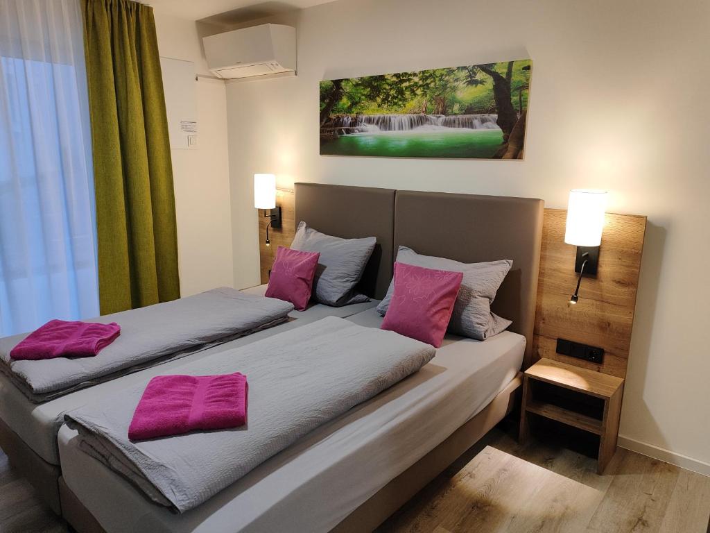 Hotel Stock Wasserfall photo 2