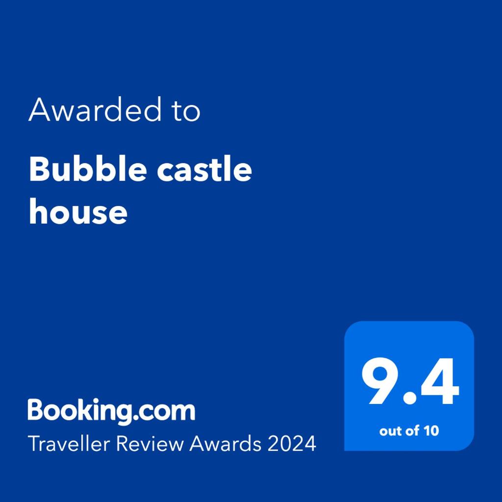Bubble castle house photo 1