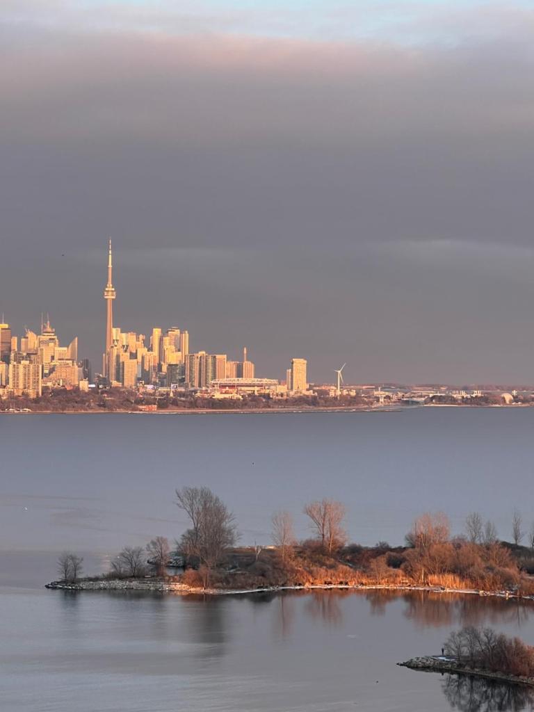 Waterfront Luxury Condo photo 3