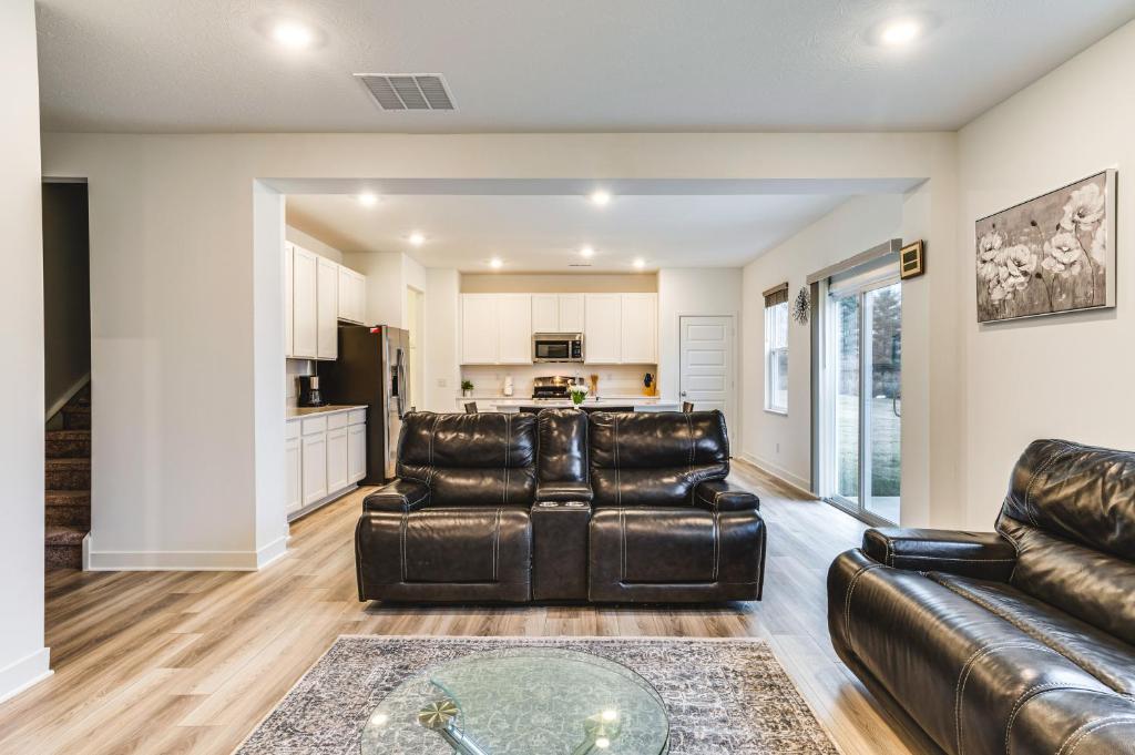 Quiet Avon Home - Near Indianapolis Speedway! photo 4