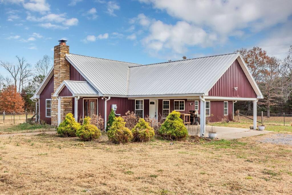 Barndominium Retreat 10 mins to DT Murfreesboro photo 1