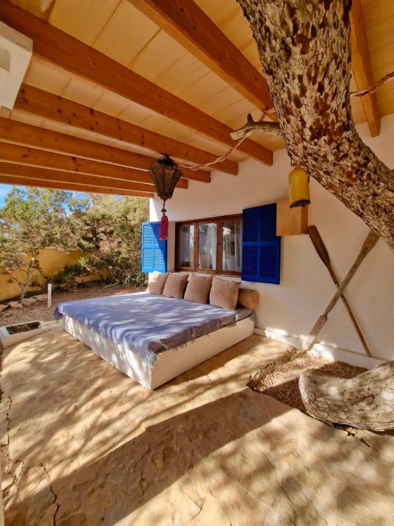 Casa Migjorn, immersa nella natura a pochi passi dal mare