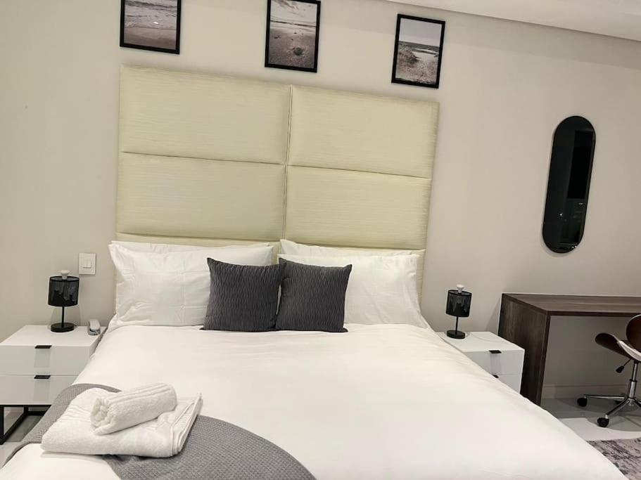 NEW Luxury Hotel Suite Sandton City photo 4