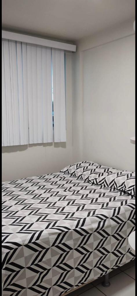 Apto para até 4 pessoas,ótima localização, área de lazer para crianças,conveniência e piscina photo 2
