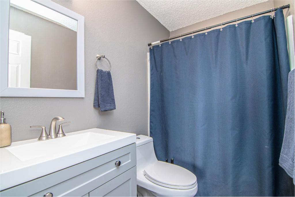 Midland Condo With Pool photo 2