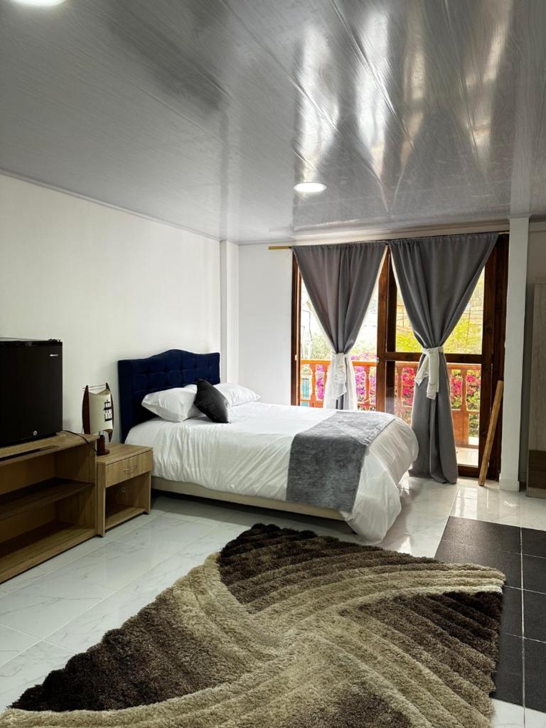Hotel Hilda Catalina photo 1