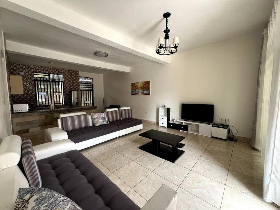 Alma Residence Apartment photo 2