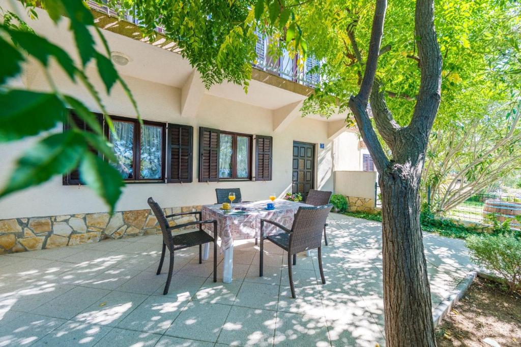 House Romanca 2 photo 2
