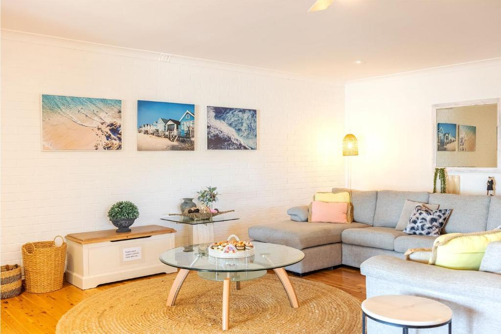 1-39 Leonard Ave - comfort, space and Wi-Fi photo 1