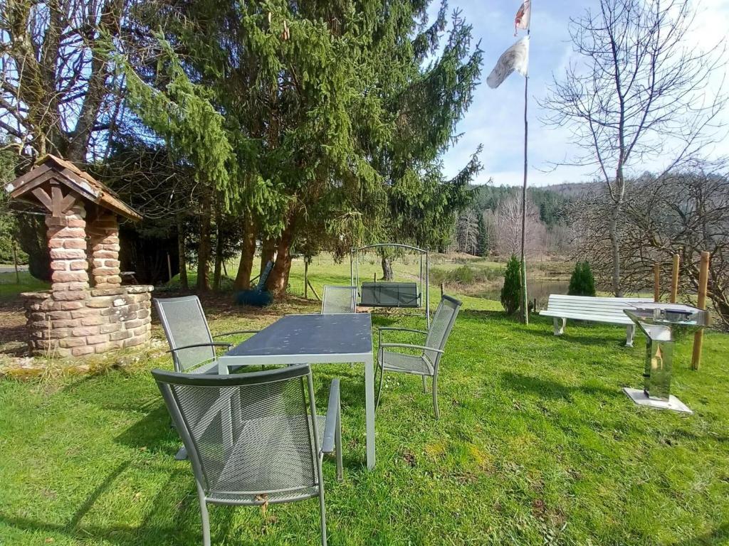 Holiday home in Saint Quirin with garden photo 4