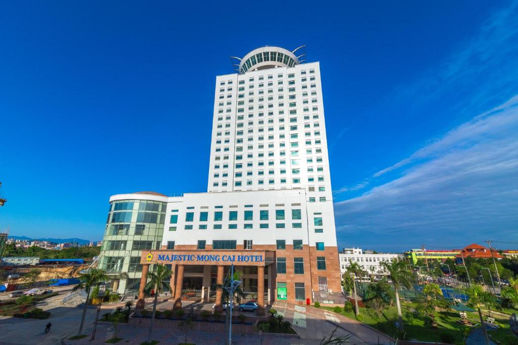 Majestic Mong Cai Hotel