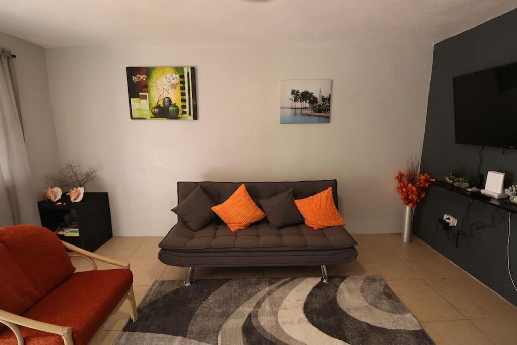 Dolphin Villas AXA photo 1