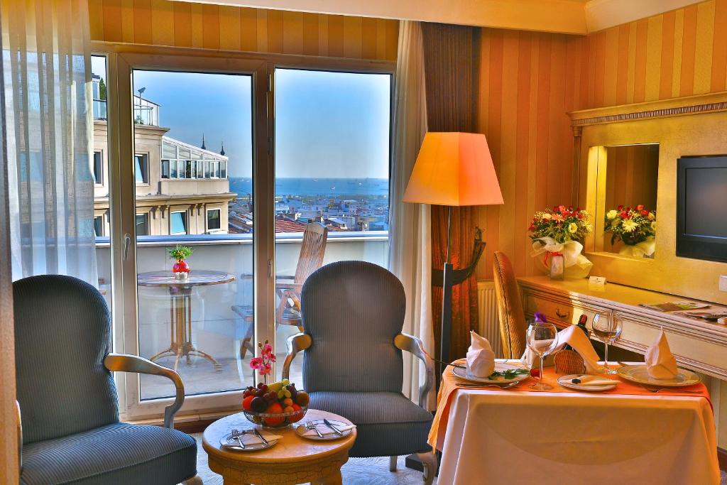 Hotel Mosaic Room Type - Junior Suite with Sea View