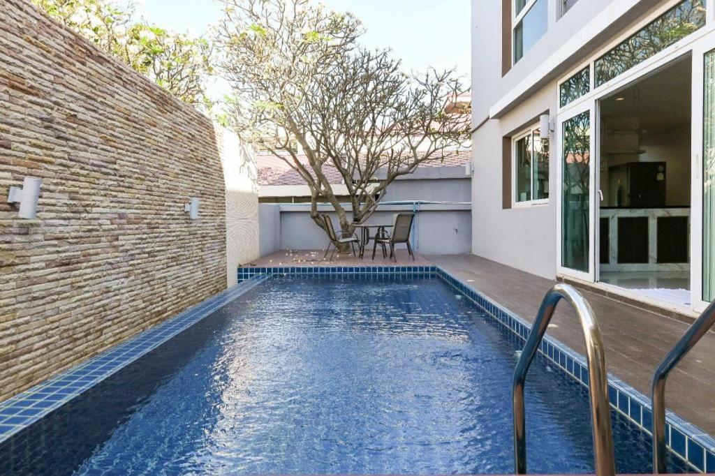 Golden Sea Pool Villa Huahin