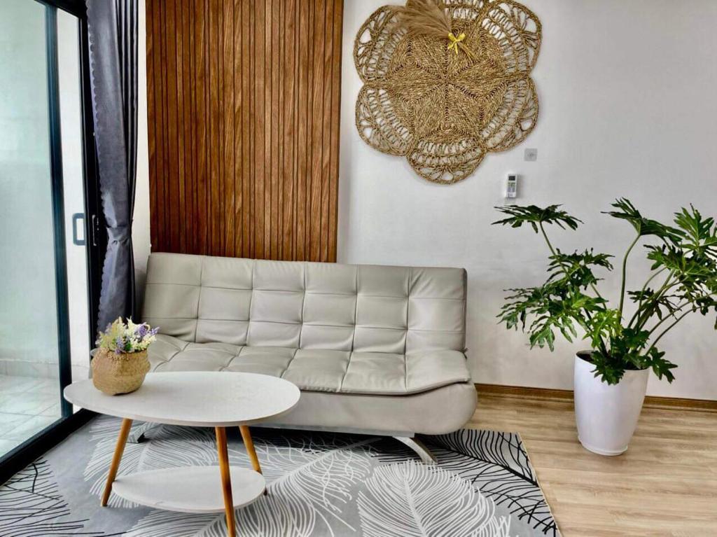 Căn hộ cao cấp view biển 2 phòng ngủ.