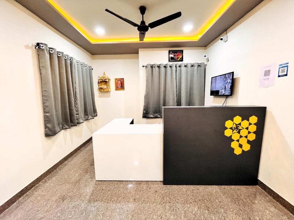 Hotel Kutch Palace photo 1
