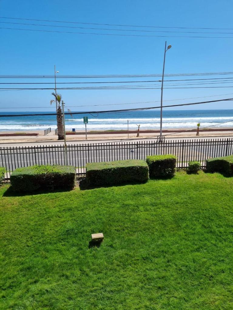 Hermosa Vista al Mar, departamento full equipado Edificio Neohaus La Serena