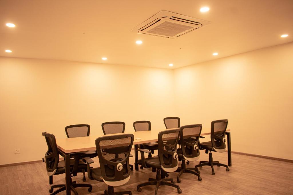 HOTEL CHETRAM ELITE near railway station photo 4