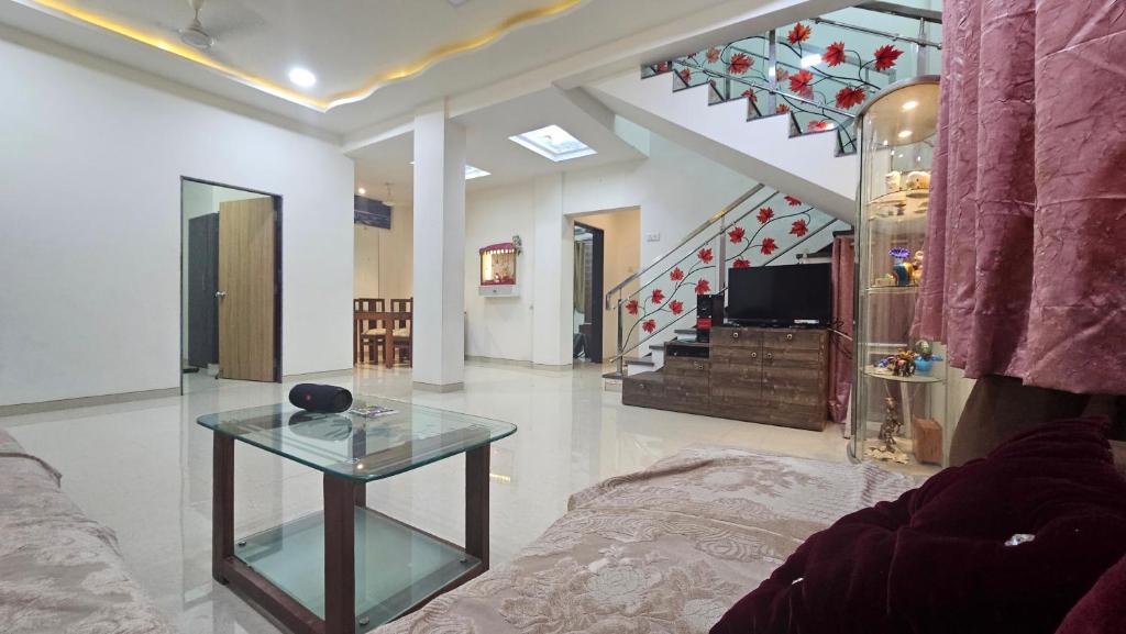 Om Nanaai Villa photo 4