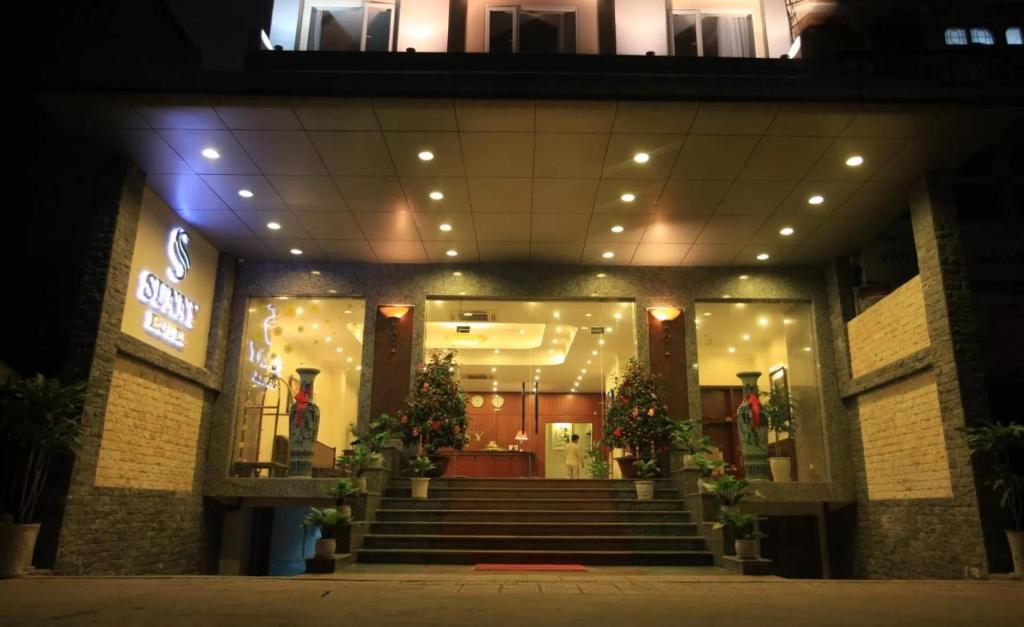 Sunny 3 Hotel - 168 Hào Nam by BAY LUXURY