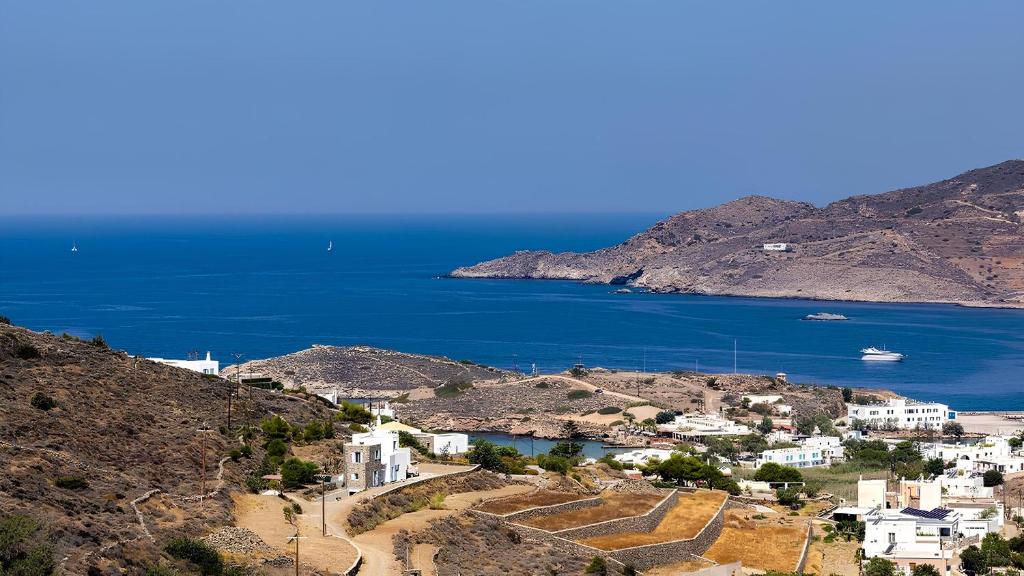 Stelios-Korina Villa with Pool and Stunning View in Syros Posidonia photo 3