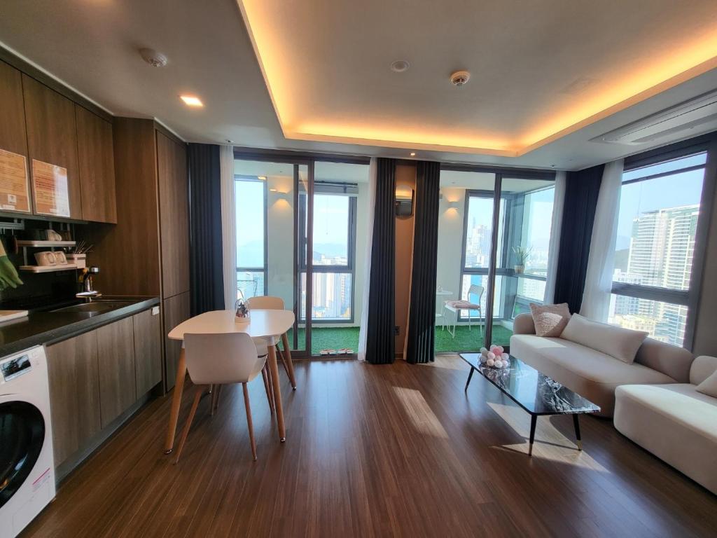 ELBON the stay Haeundae beach photo 1