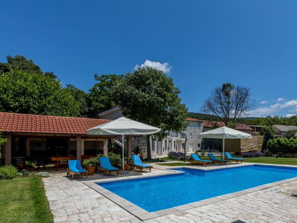 Villa Kata with pool and whirlpool photo 2