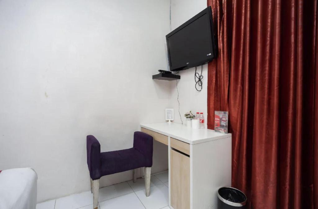 Mega Stay near Mall Kelapa Gading - Tap to explore photos