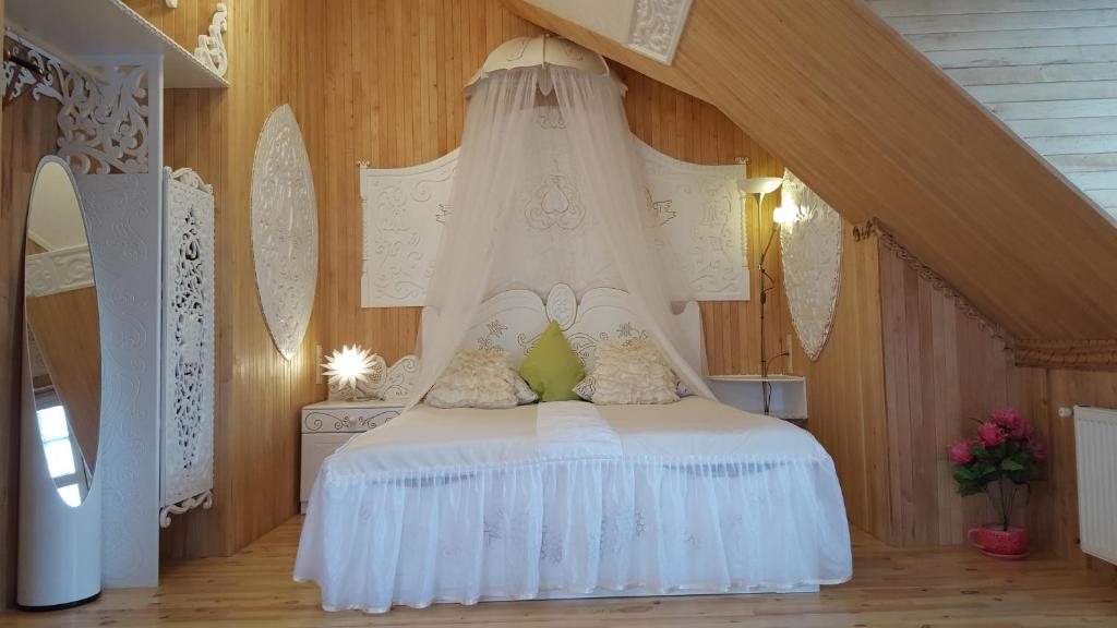 Naiza Guesthouse and Apartments photo 3