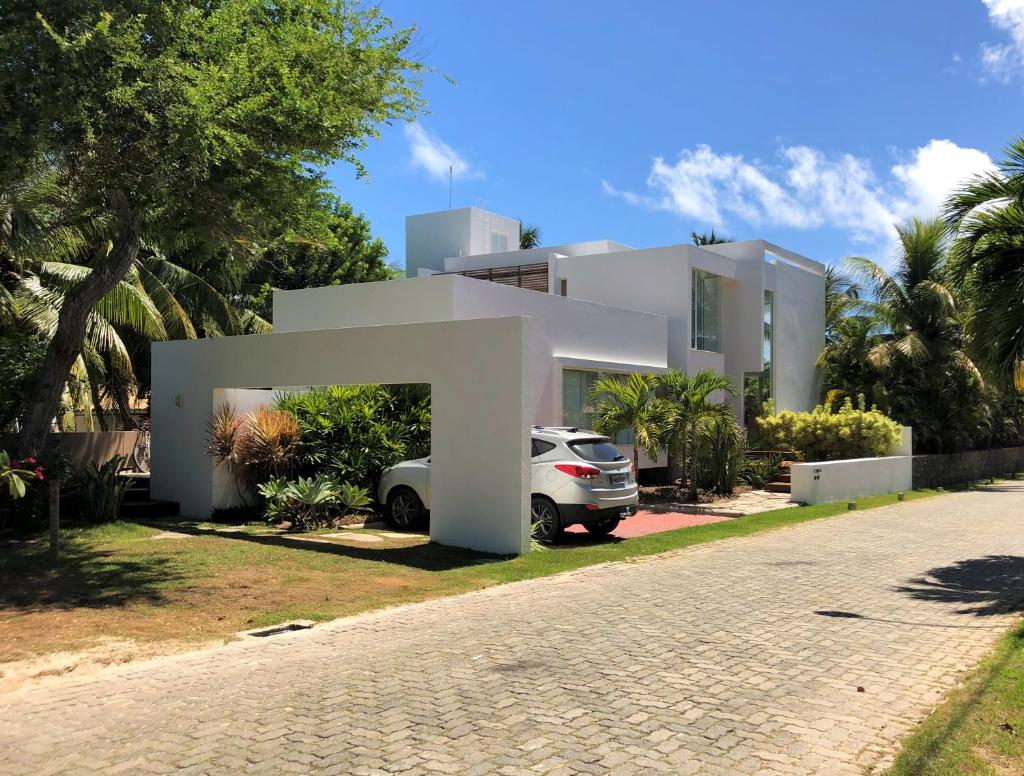 Casa de Praia em Interlagos - 4 suítes a poucos metros do mar photo 2