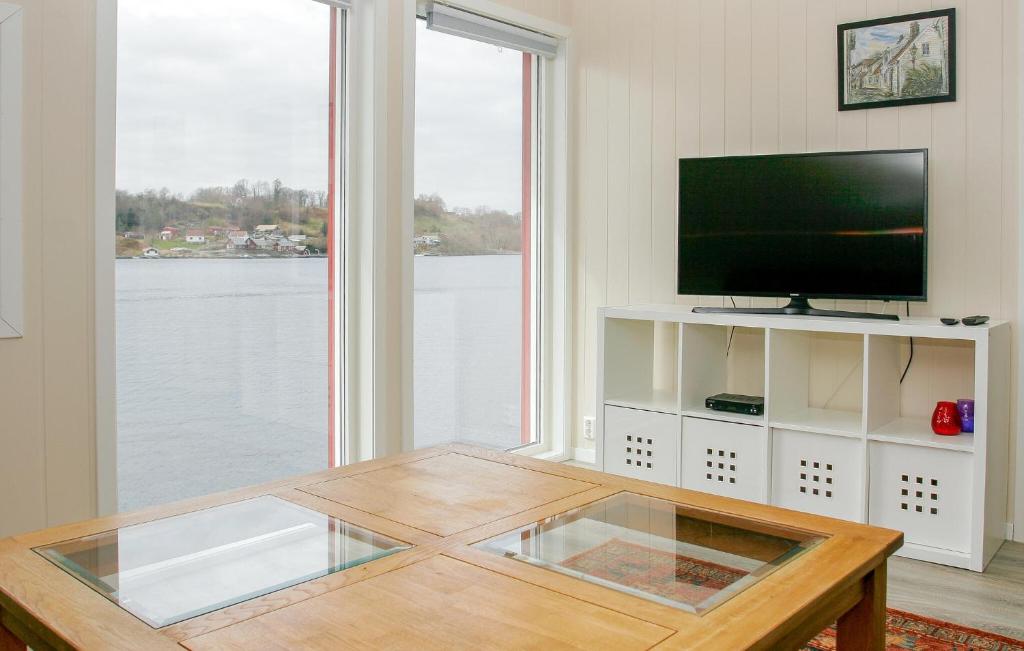 Stunning Home In Sjernary With Kitchen photo 3
