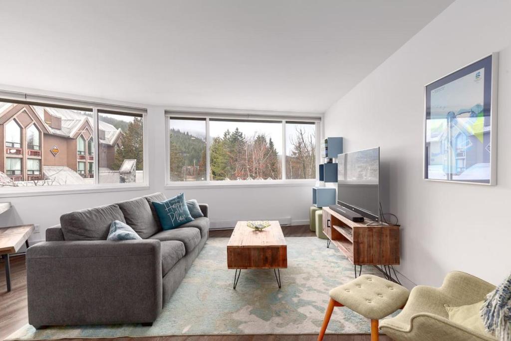 Beautifully appointed central apartment - Licensed photo 2