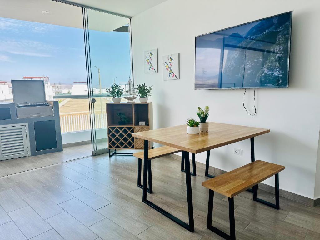 ¡A 3 minutos de la Playa! Hermoso Departamento de Estreno con Piscina y Parrilla photo 3