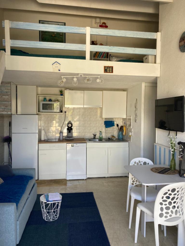 maison climatisée à 500m de la plage dans résidence photo 3