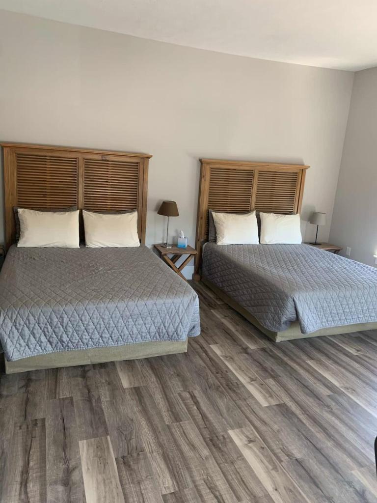 Northport Inn Boutique Hotel Room 8