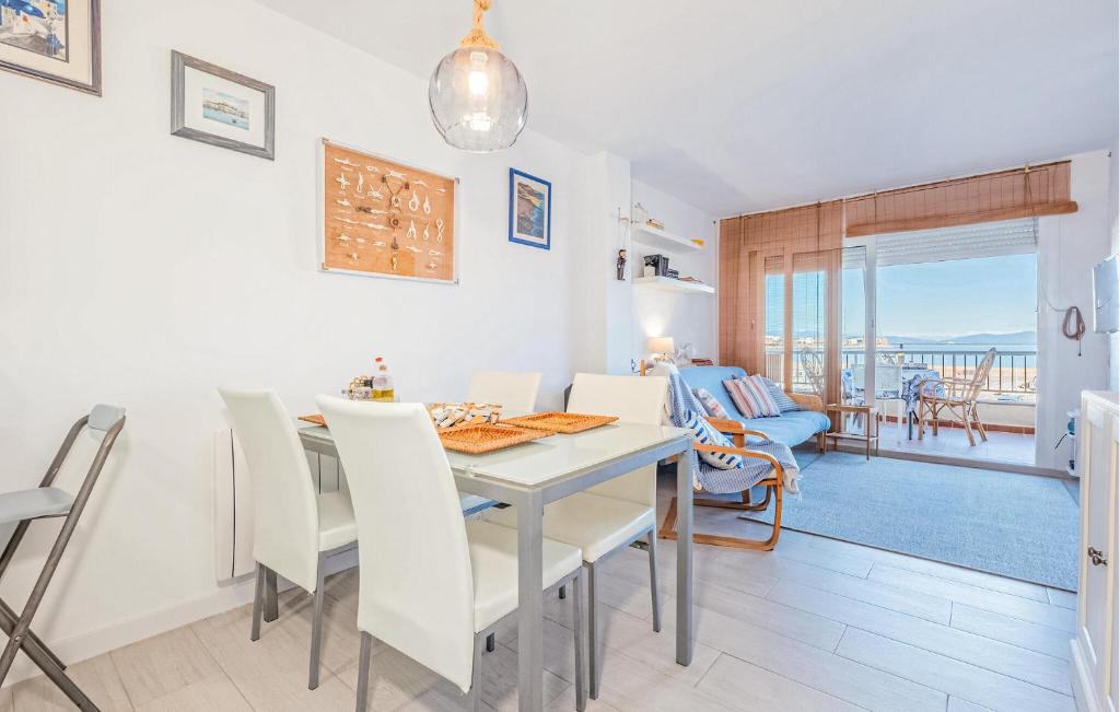 Lovely Apartment In Lescala With Kitchen photo 1