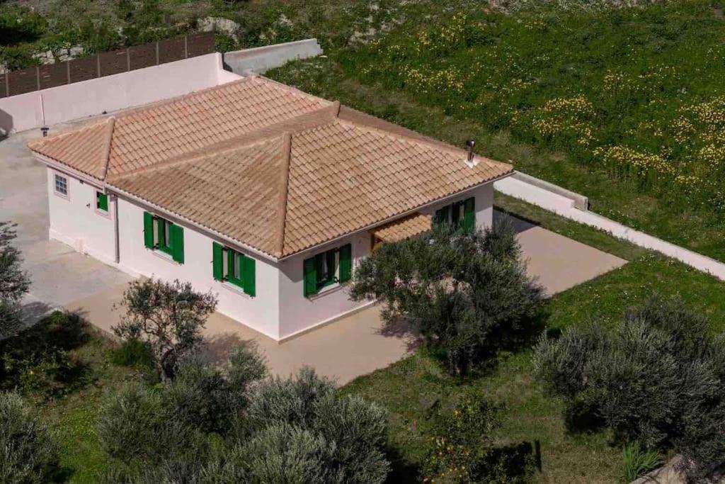 Loxas House, individual and fully equipped house photo 3